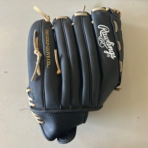 Adult Rawlings Baseball Glove